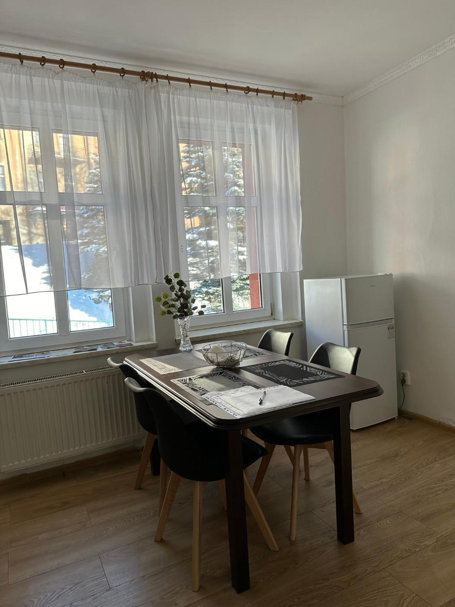 Apartman V Krusnych Horach-Free Parking Jáchymov Exteriör bild